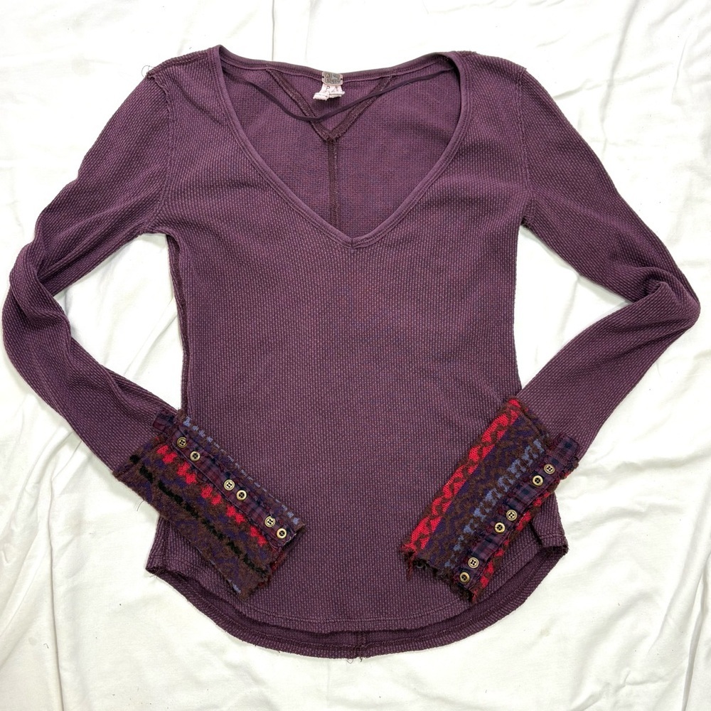 FREE PEOPLE Art School embroidered thermal waffle top v-neck S